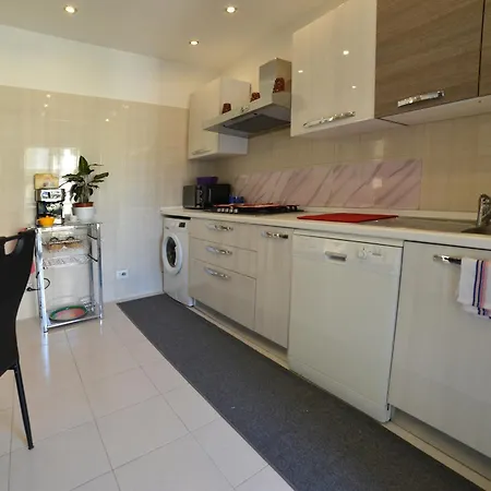 Apartment Ginestra *